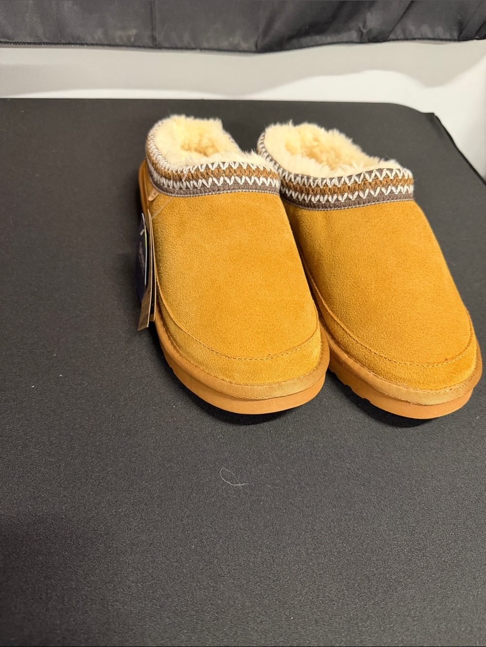 Lamo Women's Tan Suede Shearling-Lined Clog Mules